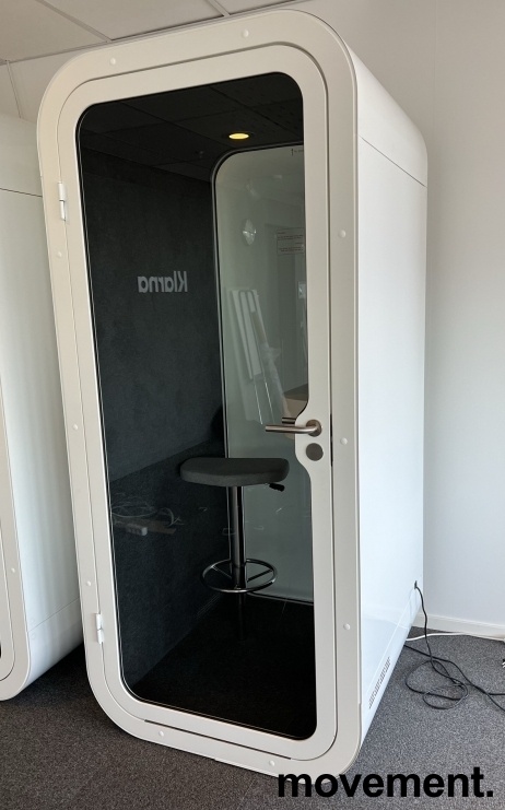 Solgt!Lydisolert telefonkiosk i glass / - 1 / 5