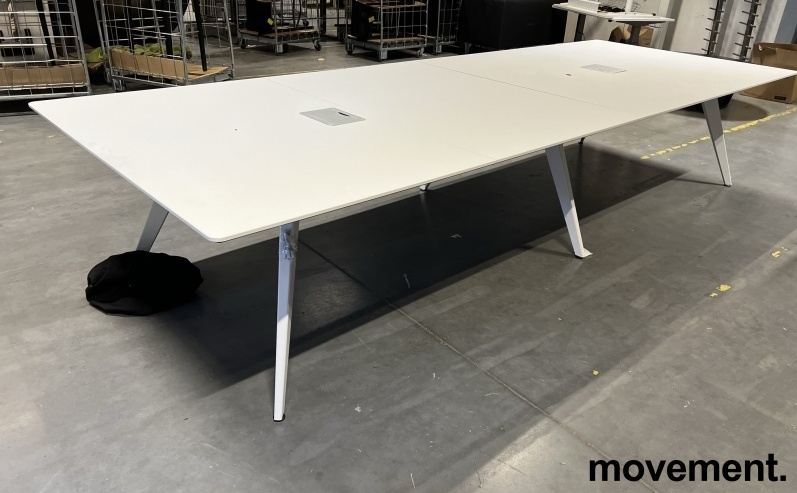 Solgt!Møtebord / konferansebord i hvitt - 2 / 4
