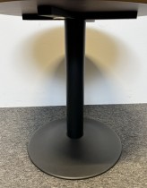 Rundt møtebord i hvitt / sort, Ø=80cm, H=73cm, pent brukt