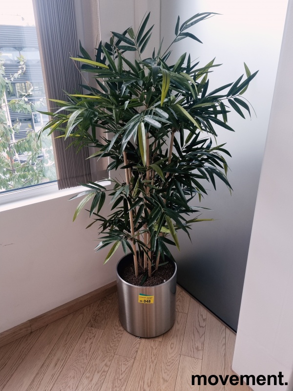 Solgt!Kunstig plante / palme i rund potte - 10 / 12