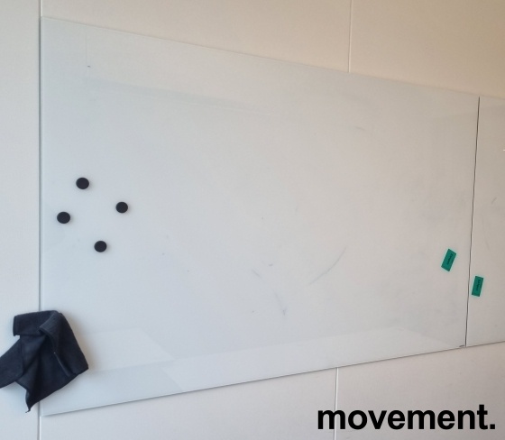 Solgt!Whiteboard i hvitt glass fra