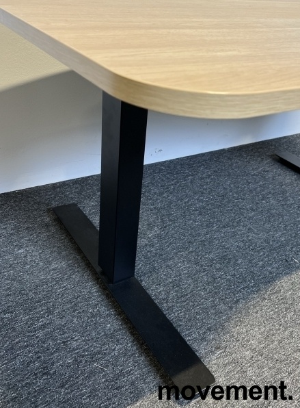 Solgt!Skrivebord med elektrisk hevsenk i - 3 / 3