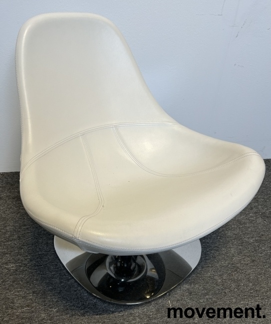 Solgt!Loungestol i hvitt skinn / krom fra - 1 / 2