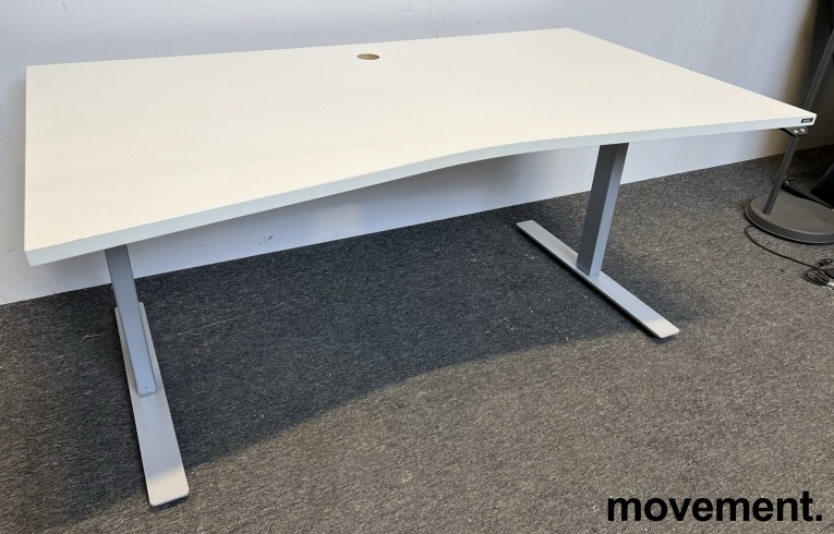 Solgt!Skrivebord med elektrisk hevsenk i - 1 / 4