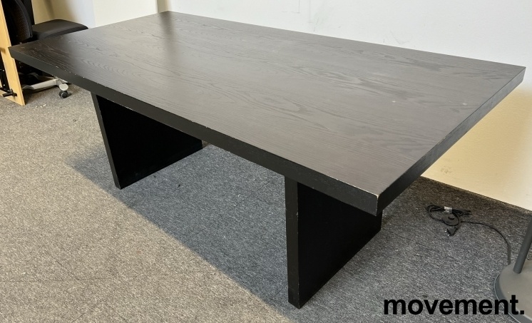 Solgt!IKEA møtebord / spisebord i - 2 / 4