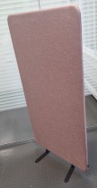 Skillevegg / skjermvegg i rosa fra Abstracta, 156cm høyde, 80cm bredde, pent brukt