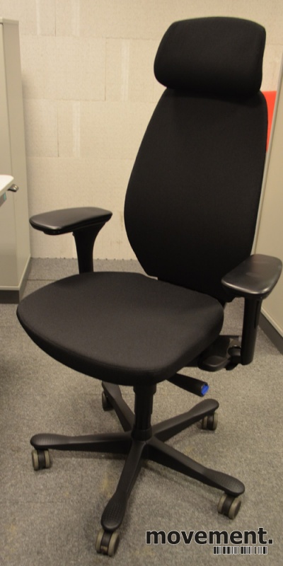Solgt!Kinnarps 9000-serie kontorstol med - 1 / 4