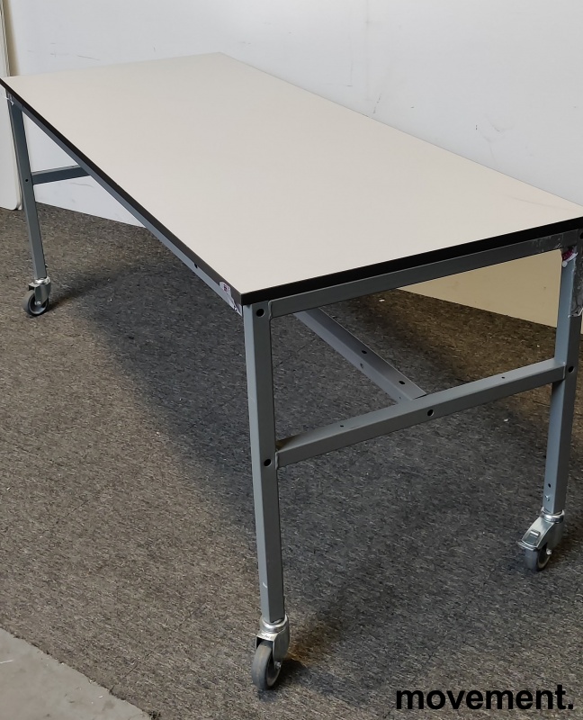 Solgt!Arbeidsbord på hjul, 200x80cm - 2 / 2
