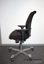 Håg H05 5600 kontorstol med faste armlener, nytrukket sort