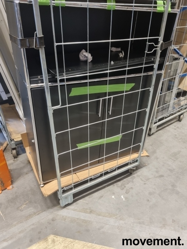 Solgt!Resepsjonshjørne / L-vegg - 3 / 3