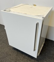 Kjøleskap for innbygging fra Zanussi, under benk, modell ZQA14030DA, 59,6cm bredde, 81,5cm høyde, pent brukt