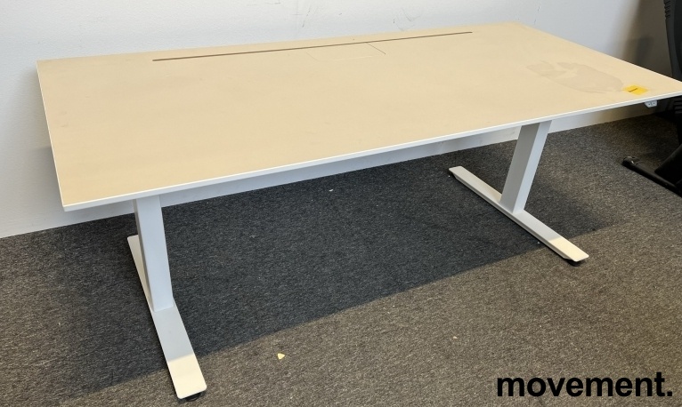 Solgt!Hevsenk fra EFG i beige linoleum / - 1 / 3