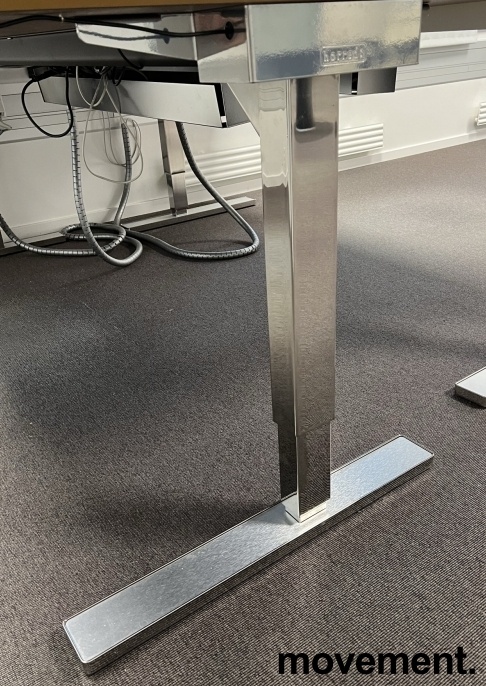 Solgt!Understell for skrivebord med - 2 / 2