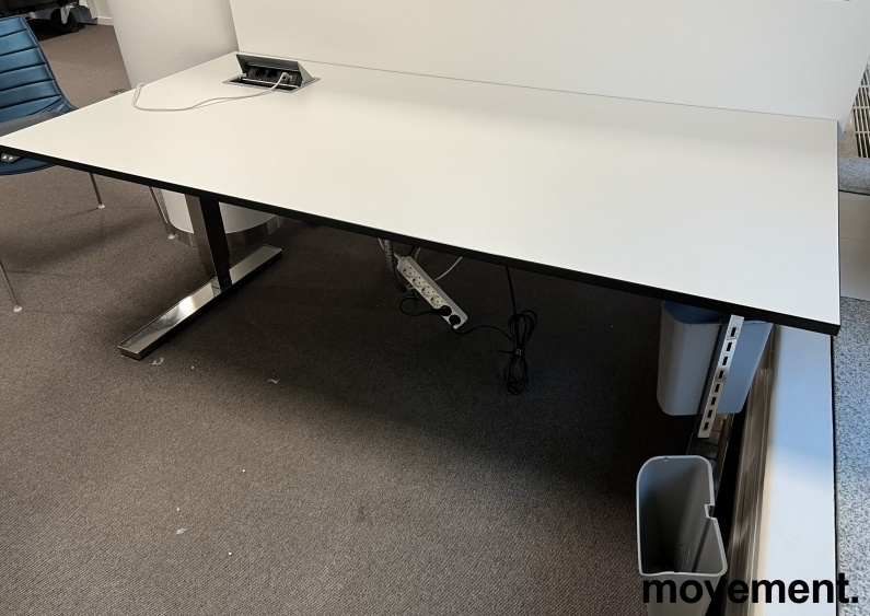 Lekkert skrivebord med elektrisk - 2 / 4