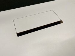 Hvit bordplate til skrivebord fra Ragnars, sort kantlist,160x80cm, 2 luker, pent brukt