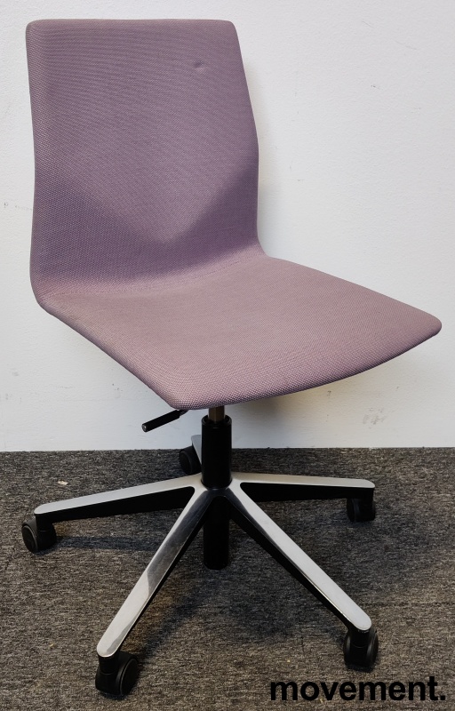 Solgt!Konferansestol på hjul fra - 1 / 3