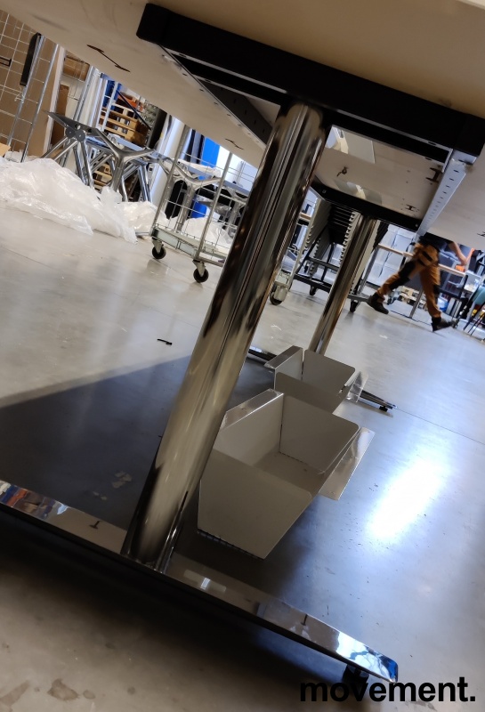 Solgt!Møtebord i hvitt / krom fra - 4 / 4