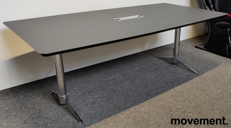Solgt!Møtebord i sort linoleum / krom fra - 1 / 5