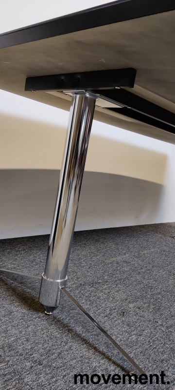 Solgt!Møtebord i sort linoleum / krom fra - 5 / 5