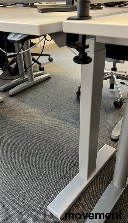 Solgt!Skrivebord med elektrisk hevsenk i - 2 / 2