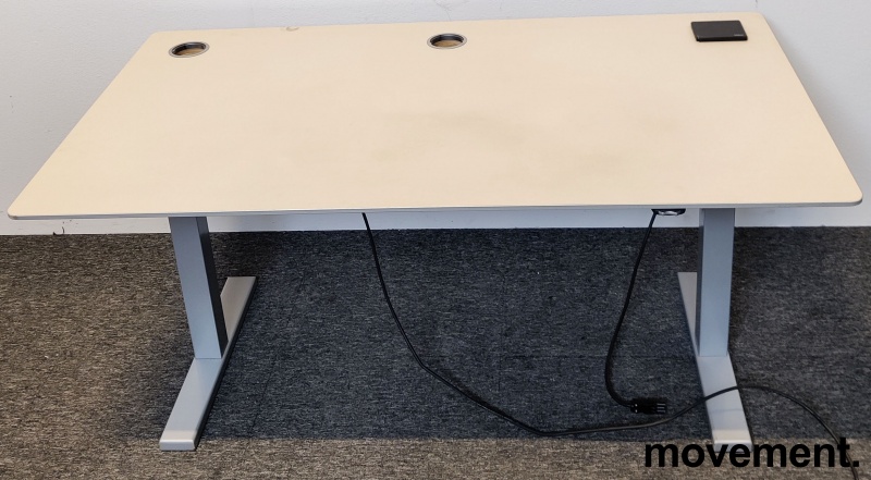 Solgt!Kompakt hevsenk skrivebord 140x80cm - 1 / 4