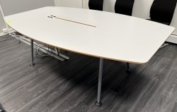 Møtebord fra Skandiform i lys grå / grå, 210x120cm, passer 6-8 personer, pent brukt