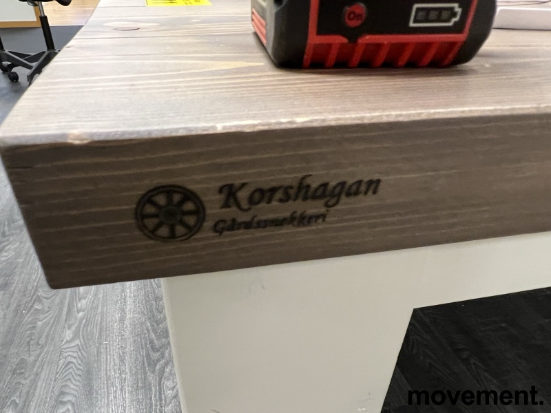 Solgt!Møtebord / spisebord i beiset gran - 4 / 4