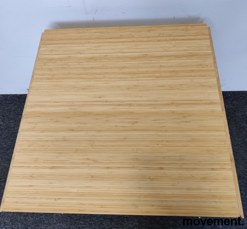 Solgt!Møtebord / spisestuebord / - 4 / 6
