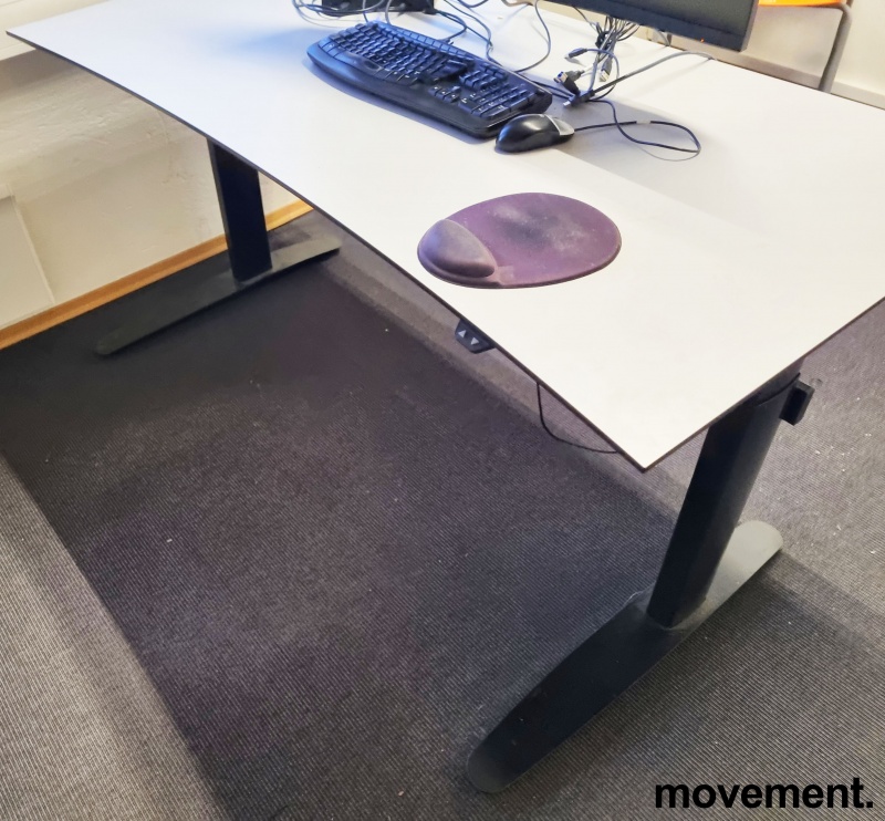 Solgt!Elektrisk hevsenk skrivebord - 2 / 8