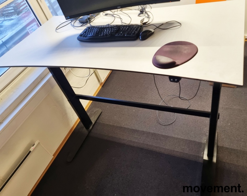 Solgt!Elektrisk hevsenk skrivebord - 7 / 8