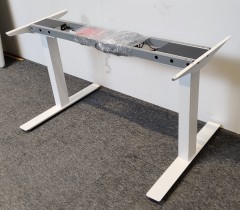 Understell for skrivebord med elektrisk hevsenk i hvitt fra Martela, passer bordplate 120x80cm, pent brukt