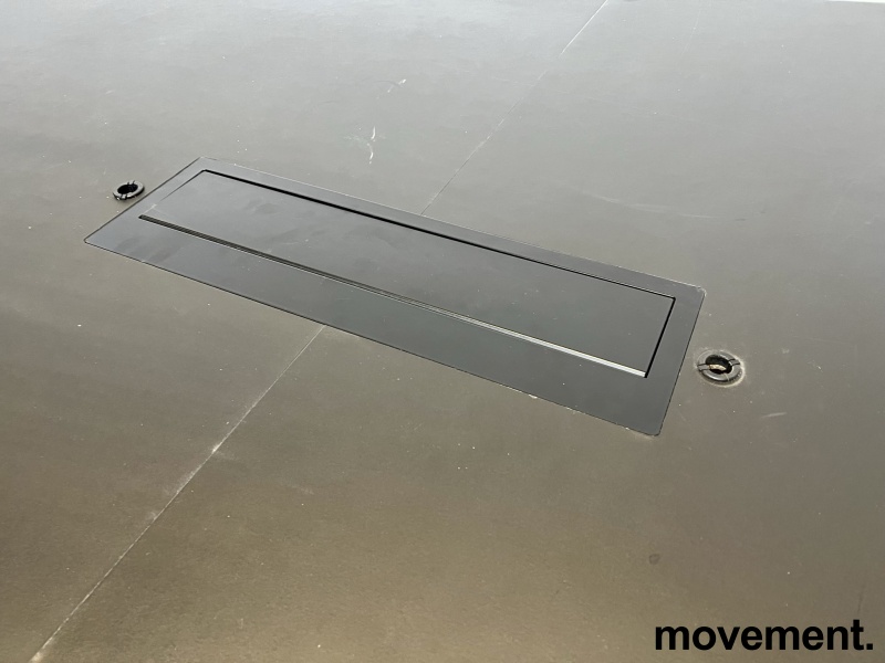 Solgt!Møtebord i trapesform for - 4 / 5