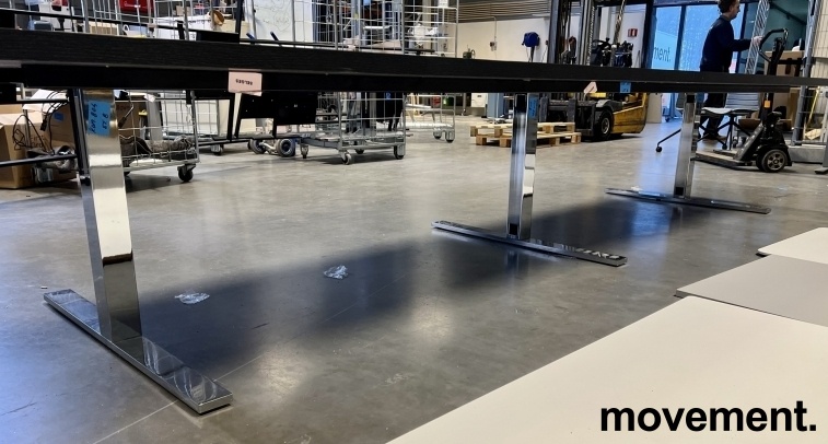 Solgt!Lekkert møtebord i sort linoleum - 3 / 4