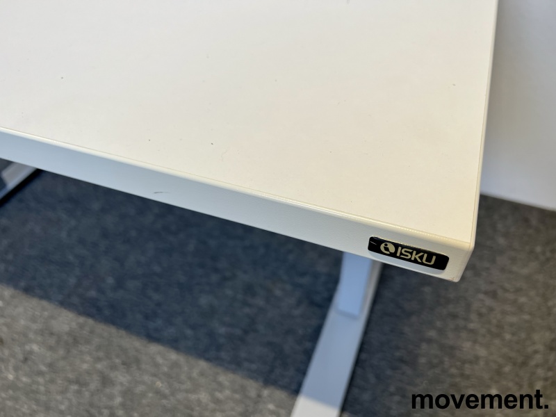 Solgt!Skrivebord med elektrisk hevsenk i - 2 / 4