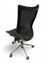 Kontorstol: Okamura Japan, modell Baron i sort mesh, brukt