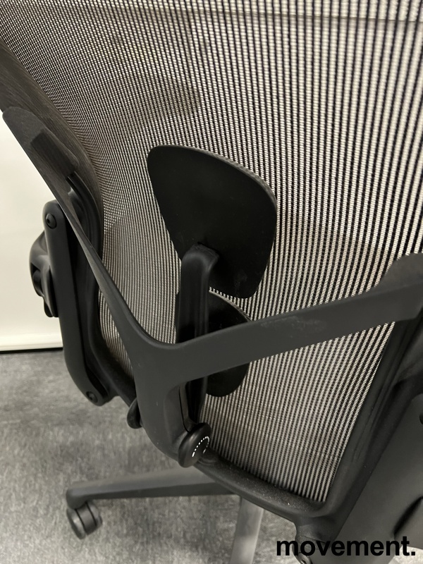 Solgt!Kontorstol: Herman Miller Aeron - 3 / 4