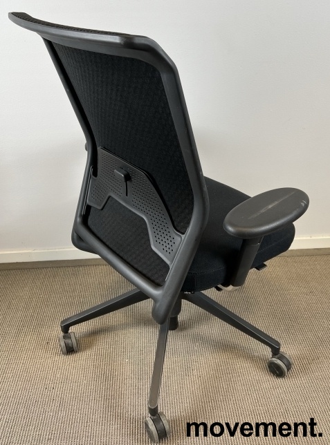 Solgt!Vitra ID Mesh kontorstol i sort - 2 / 2