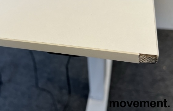 Solgt!Skrivebord med elektrisk hevsenk i - 2 / 4