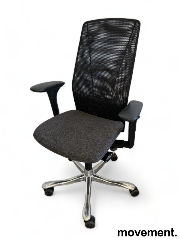 Solgt!Kontorstol: Kinnarps 5000-serie i - 1 / 2