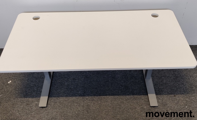 Solgt!Skrivebord fra EFG med hvit plate - 2 / 3