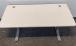 Skrivebord fra EFG med hvit plate - 2 / 3
