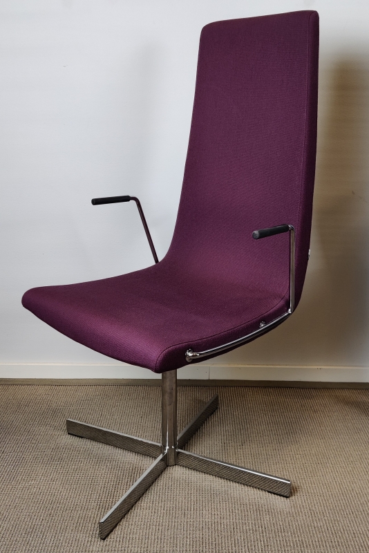 ForaForm Clint konferansestol i