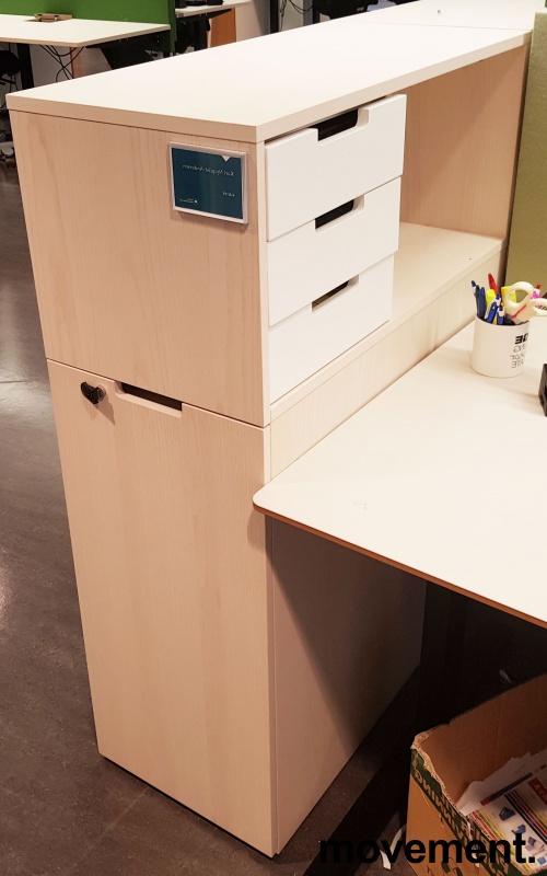 Solgt!Tårnskap / towerskap i hvitlasert