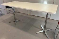 Barbord / stålbord fra Materia, Centrum-serie, 180x70cm plate i hvitt, 88cm høyde, pent brukt