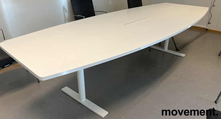Solgt!Møtebord i hvitt fra Svenheim, - 1 / 3