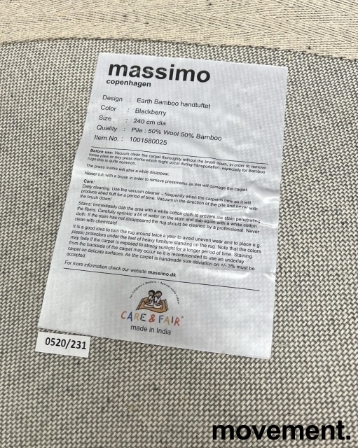 Solgt!Lekkert teppe i dyp lilla fra - 2 / 2