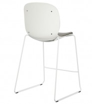 Barstol fra RBM, modell Noor Up, lys grå / beige polstret sete, 65cm sittehøyde, pent brukt