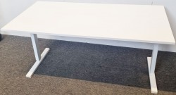 Elektrisk hevsenk skrivebord i hvitt fra LINAK 160x80cm, pent brukt understell med ny plate