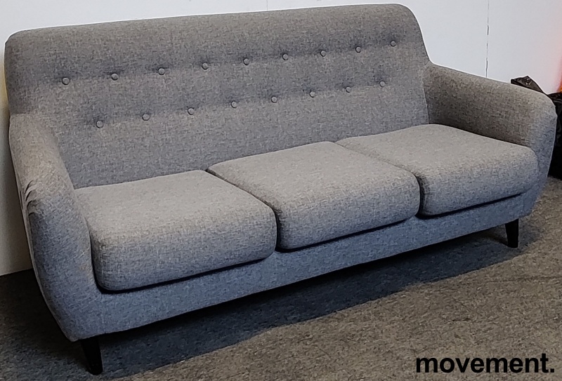 Solgt!Twist 3seter sofa i grått stoff, - 3 / 4