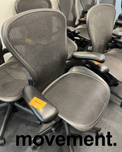 Solgt!Kontorstol: Herman Miller Aeron i
